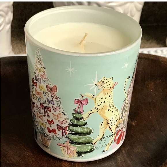 NEW ANTHROPOLOGIE O’ CHRISTMAS TREE CANDLE WILL SHIP IN TIME FOR CHRISTMAS 🎁🎄✨ - Picture 11 of 13